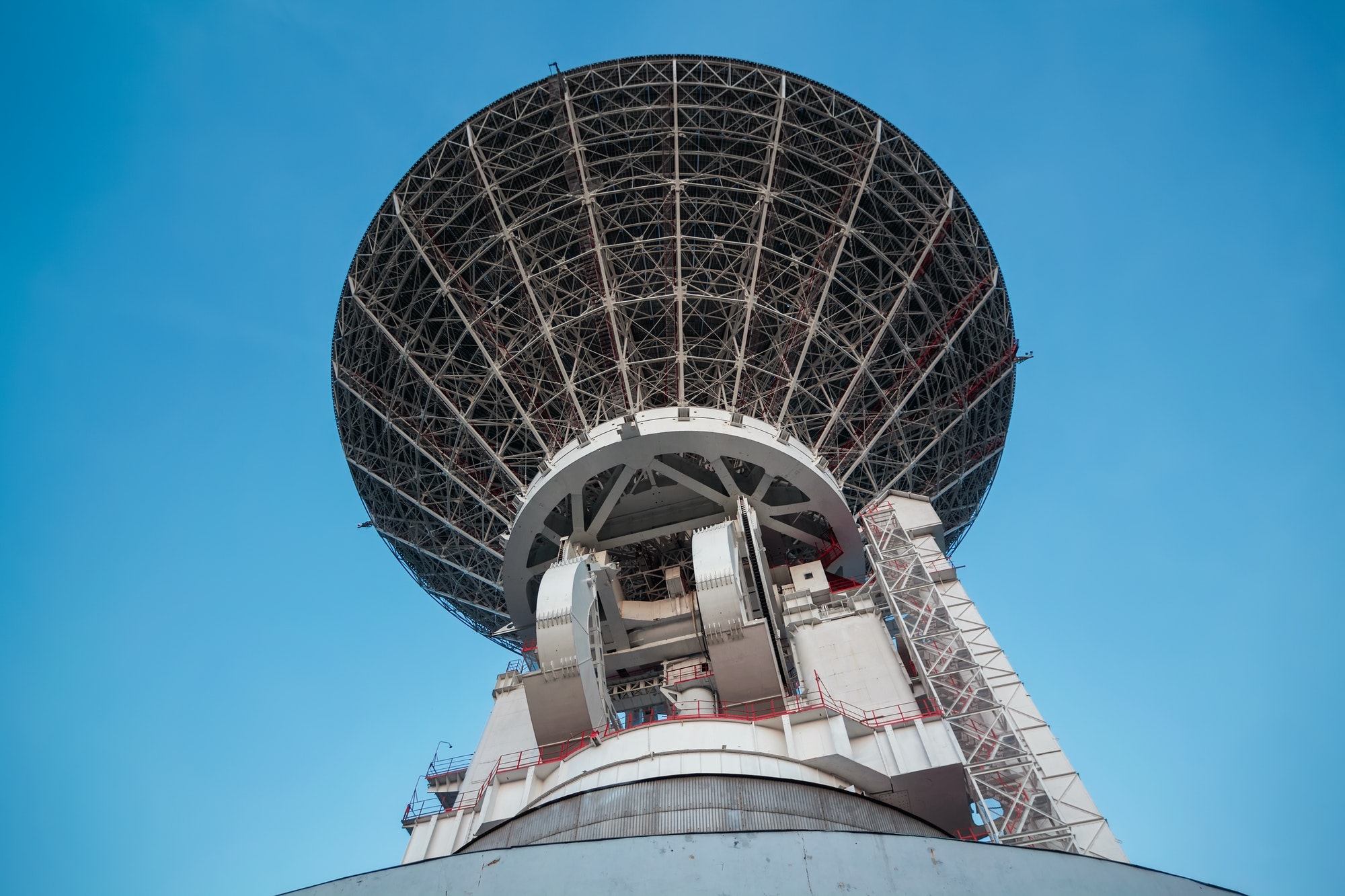 Antenna radio telescope